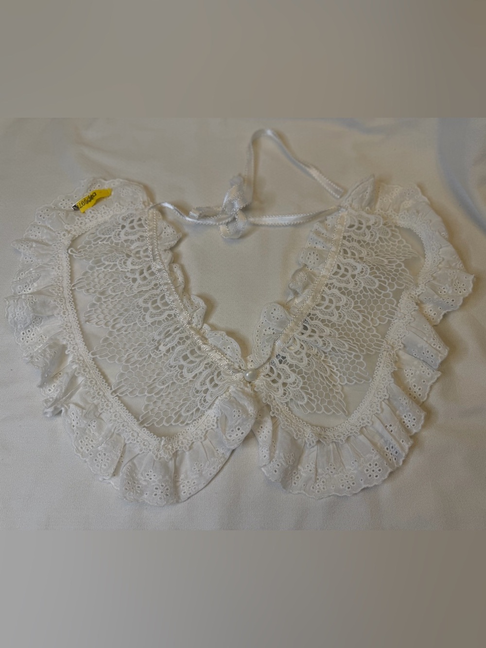 Antonio Melani White Detachable Lace Collar Fake False Bib Accessory O/S